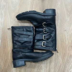 Aquatalia boots size 6